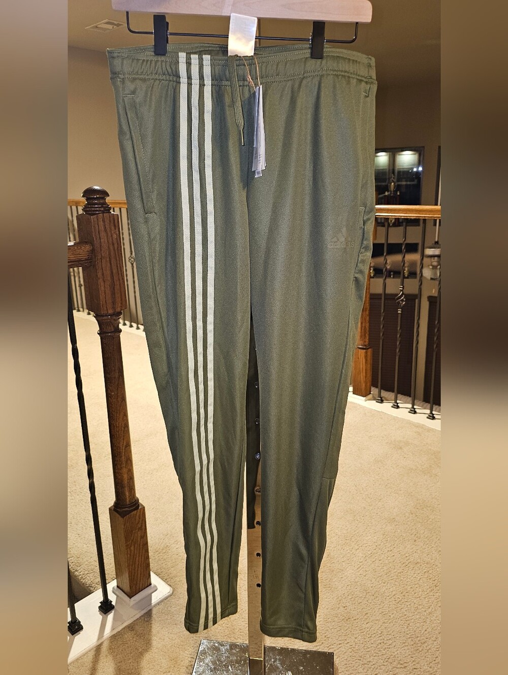 Adidas olive green women's activewear pants with pockets